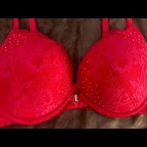 NWOT La Senza Beyond Sexy Push-Up Bra